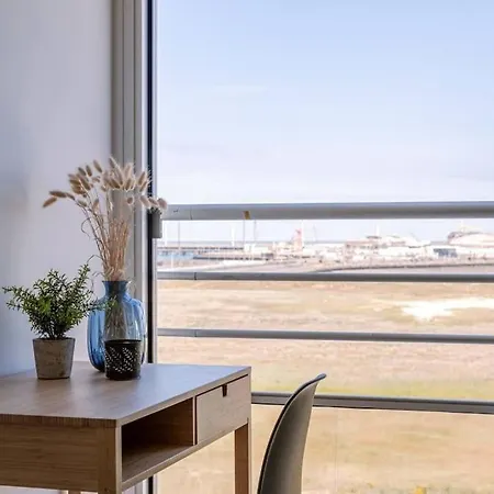 Cozy With Beautiful Seaview